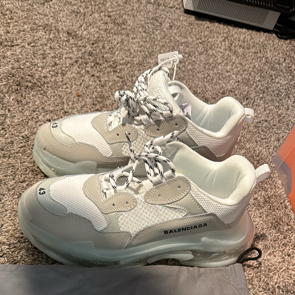 Balenciaga tripple ss size 9 us